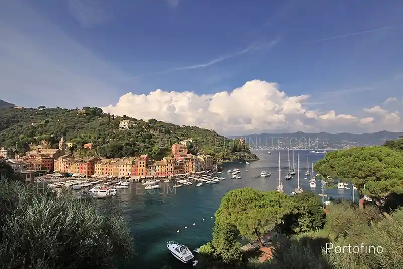 Portofino is a famous Italian hotspot for all Italian yacht charter.